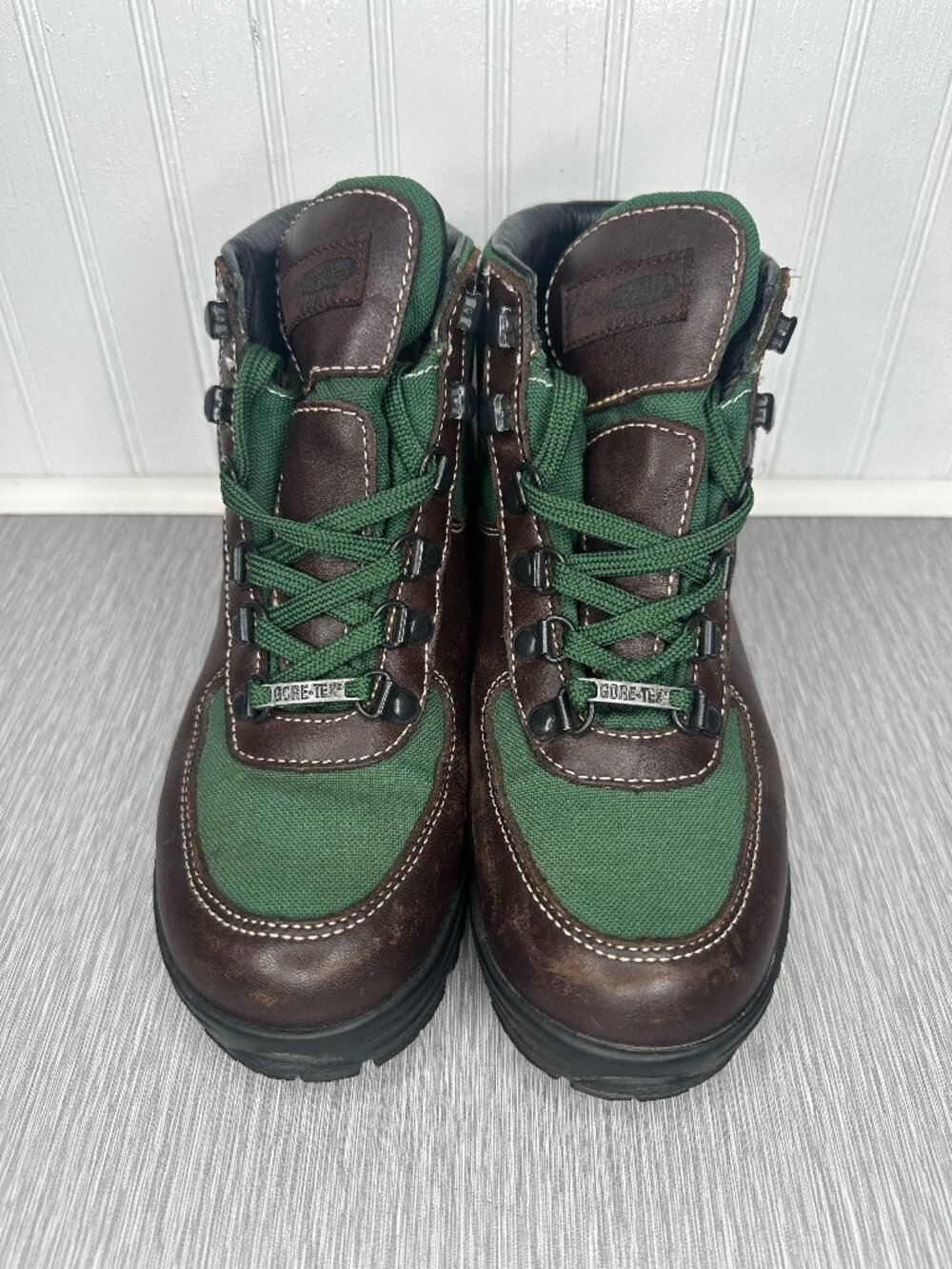 VASQUE 8099 Skywalk Brown Green Leather Hiking Boots Boys Size 3 1/2